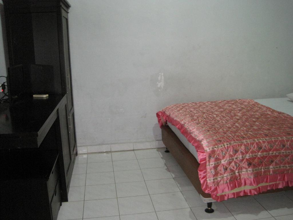 Taman Mekar Beach Inn Kuta Lombok Rum bild