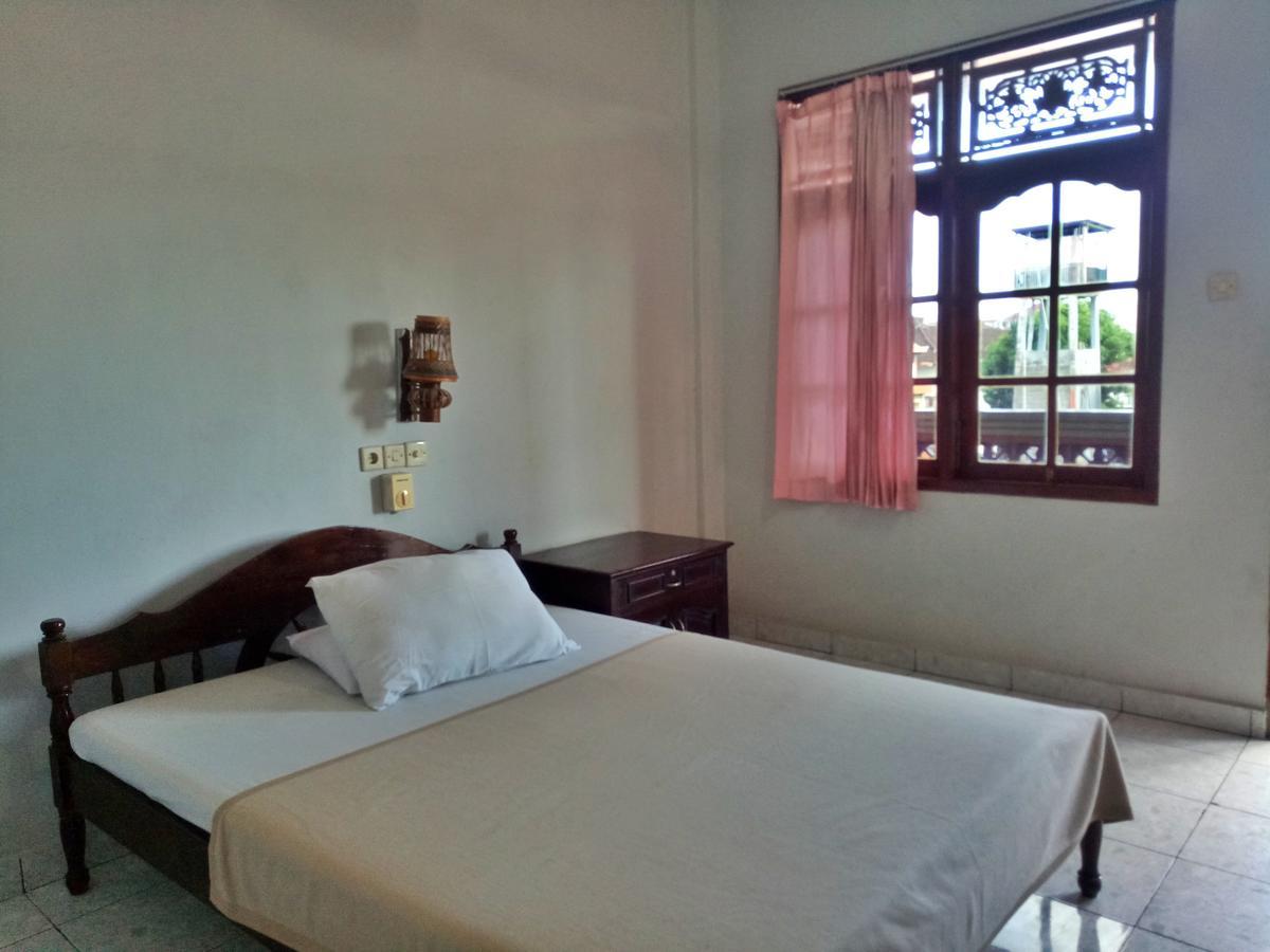 Taman Mekar Beach Inn Kuta Lombok Exteriör bild